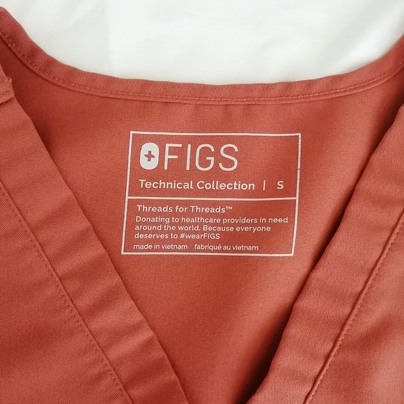Figs Catarina One Pocket Short Sleeve Scrub Top Limited Edition Orange Small - Picture 10 of 13